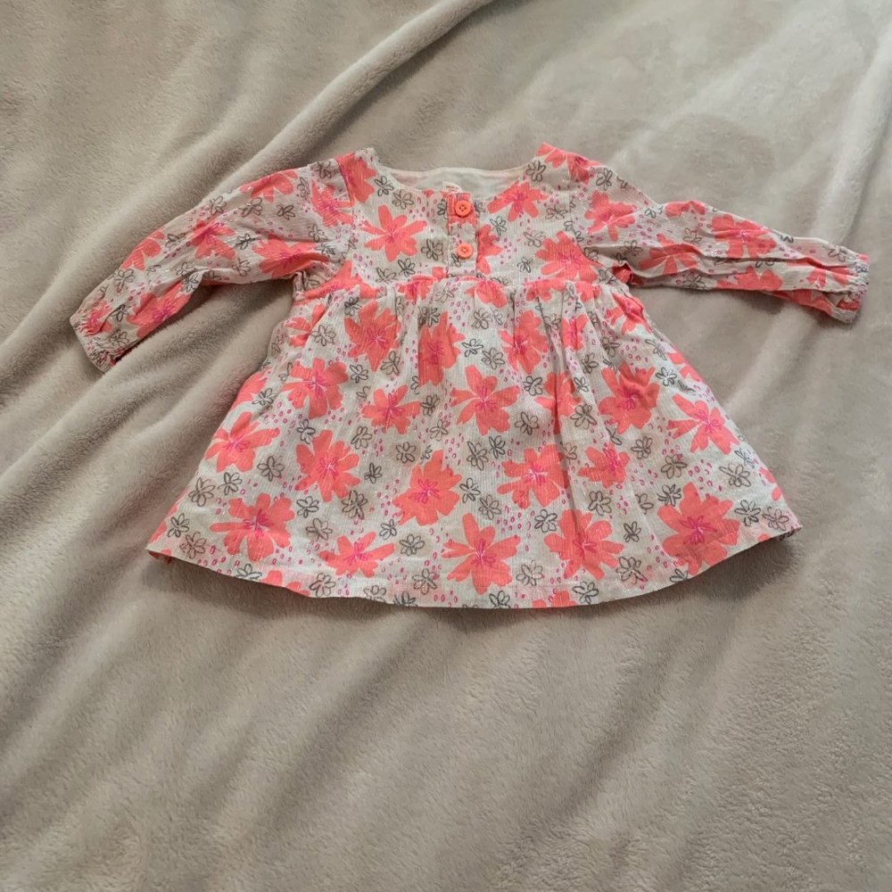 Cat & Jack Baby White Floral Dress with Metallic Shine Size 6 to 12 Month